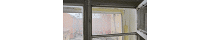 Два одинарных окна в проёме квартиры старого фонда