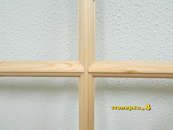 Крестовой узел, пересечение двух рам под прямым углом. Применяется горбылёк 30 мм шириной.