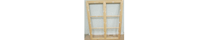 Фото деревянного распашного окна с расстекловкой на три ячейки в каждой створке